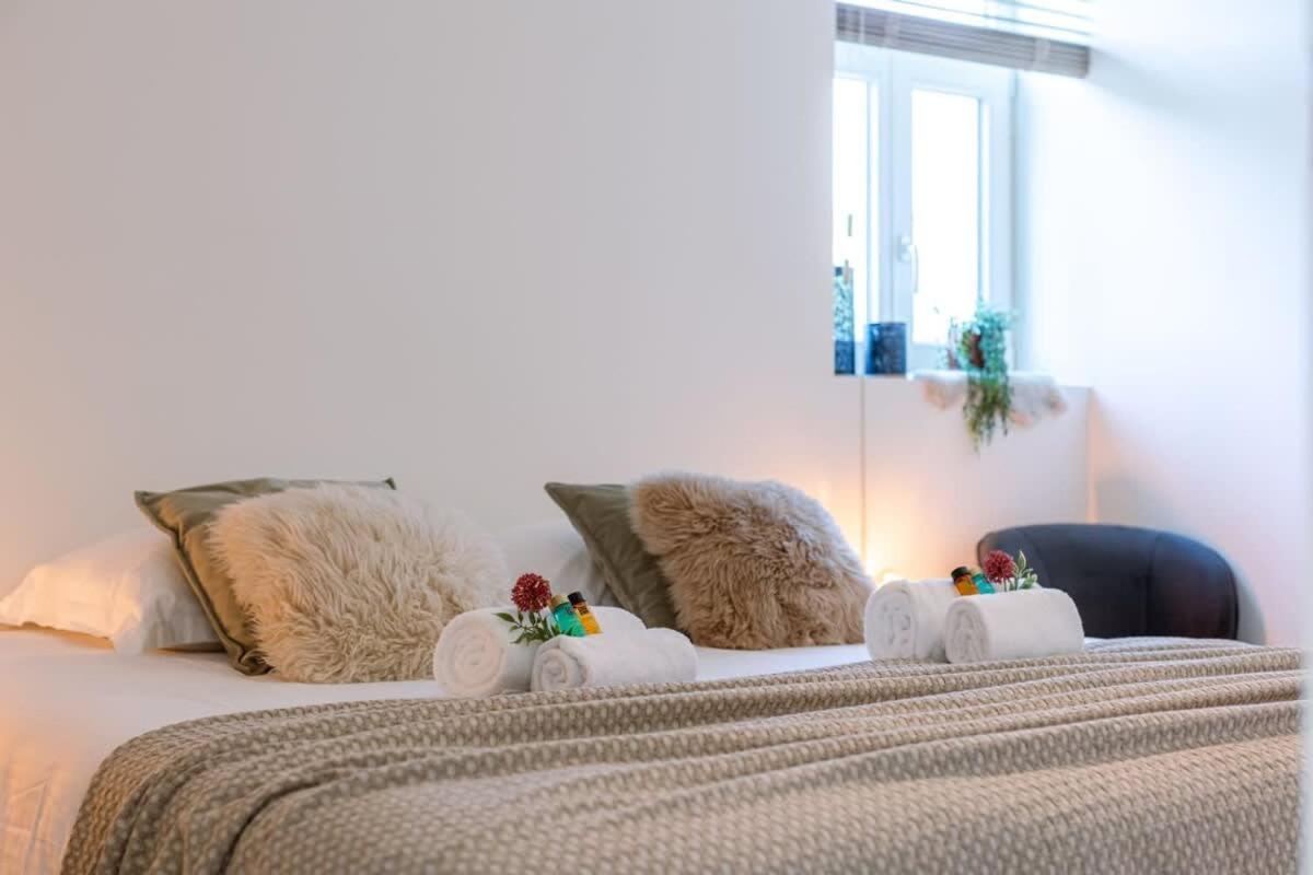Huswell - Quick - Lovely Double Room At Ranch De Blauwe Zaal Brugge Bagian luar foto