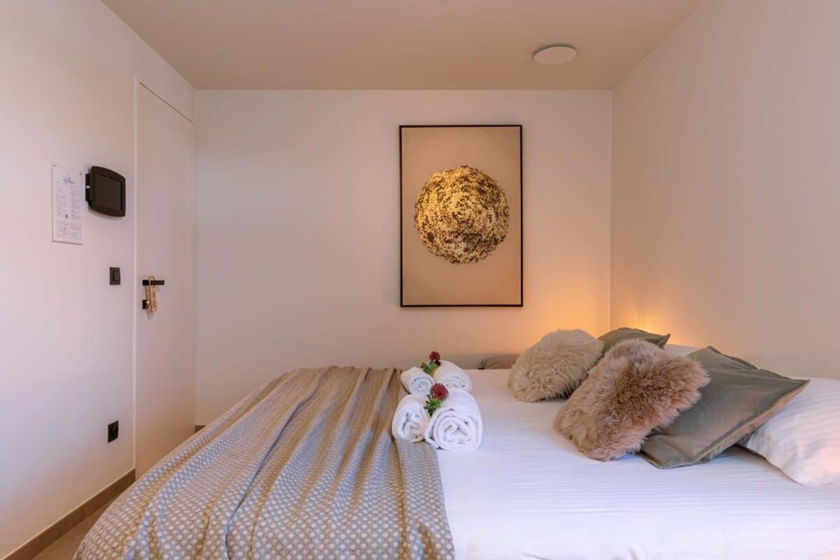 Huswell - Quick - Lovely Double Room At Ranch De Blauwe Zaal Brugge Bagian luar foto