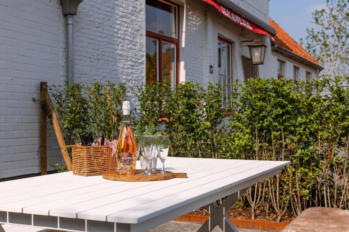 Huswell - Quick - Lovely Double Room At Ranch De Blauwe Zaal Brugge Bagian luar foto