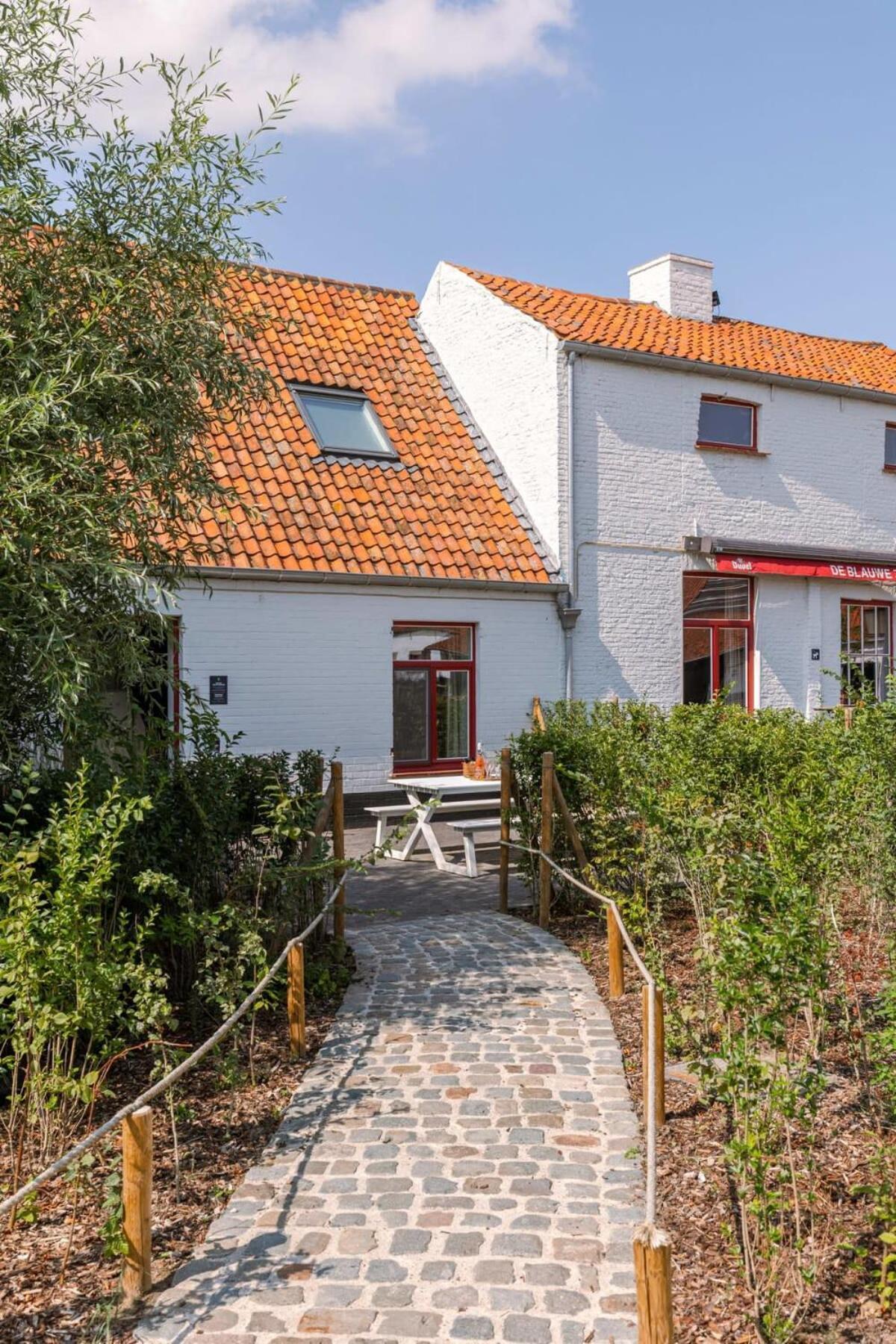 Huswell - Quick - Lovely Double Room At Ranch De Blauwe Zaal Brugge Bagian luar foto
